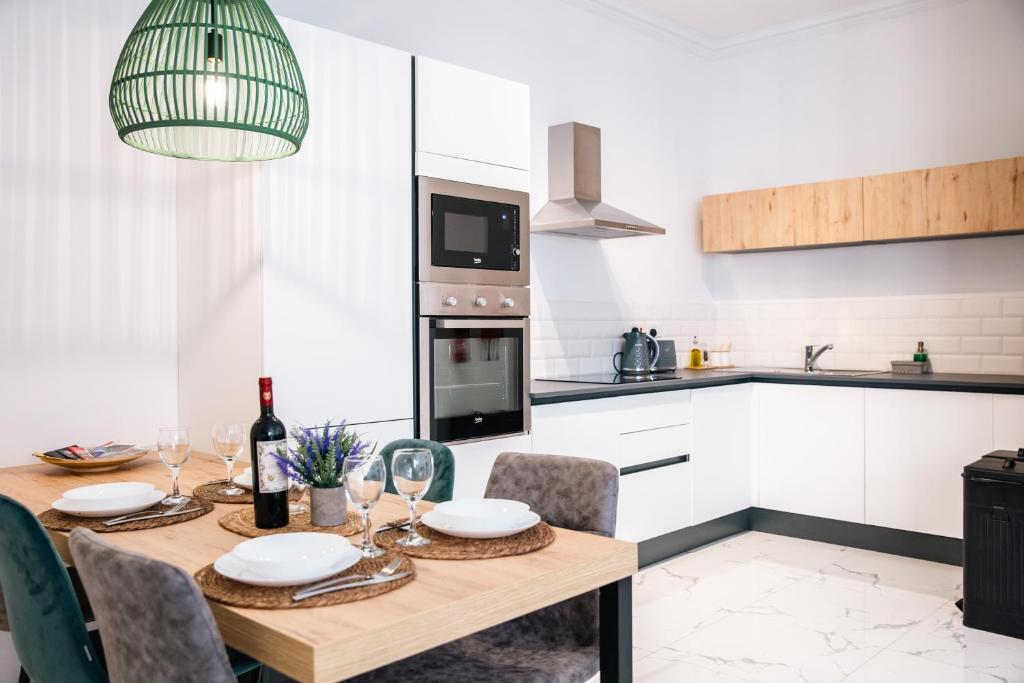 Sliema 2BR Backyard Flat by Arco Collection