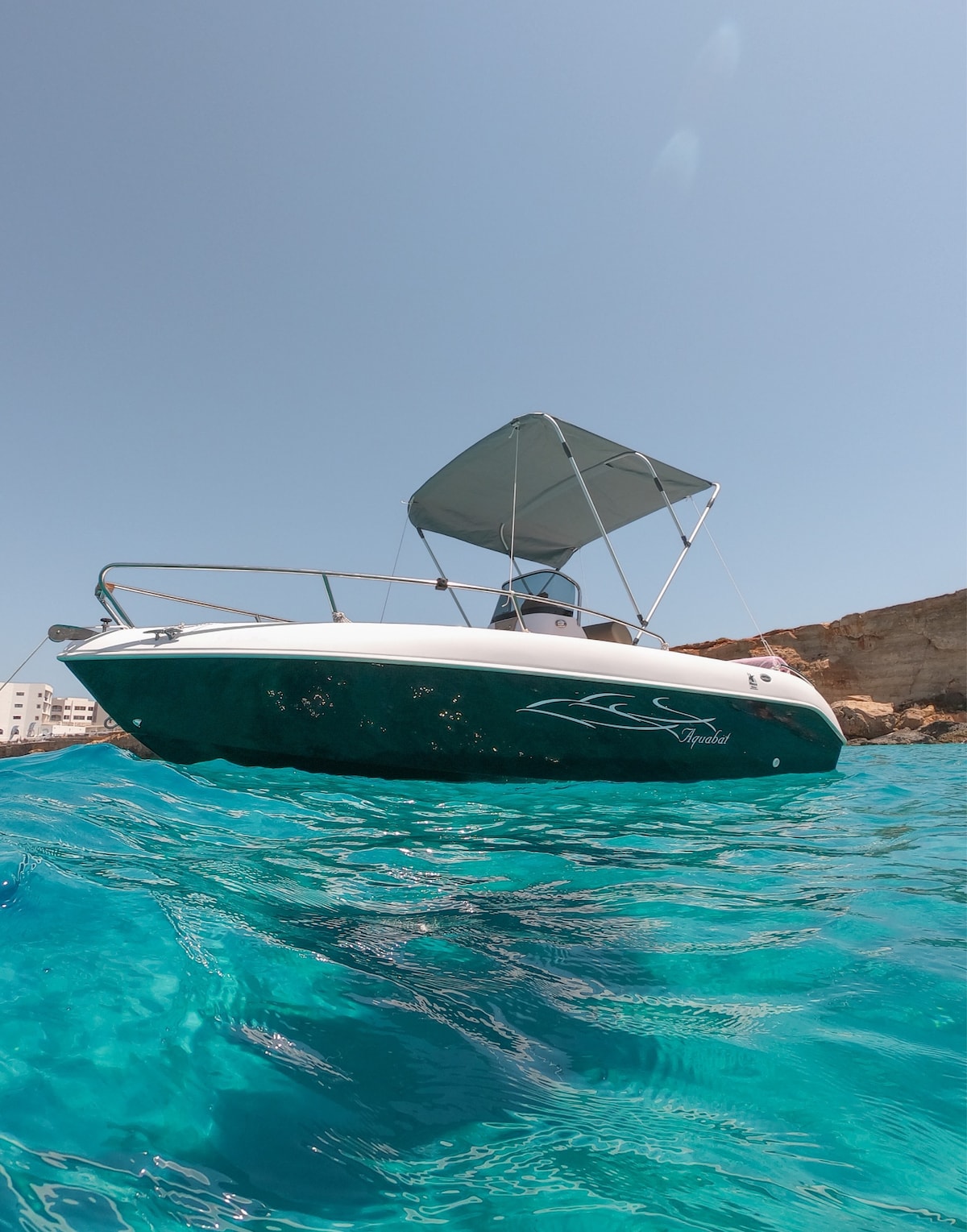 Private boat to Comino Island, Gozo and Caves