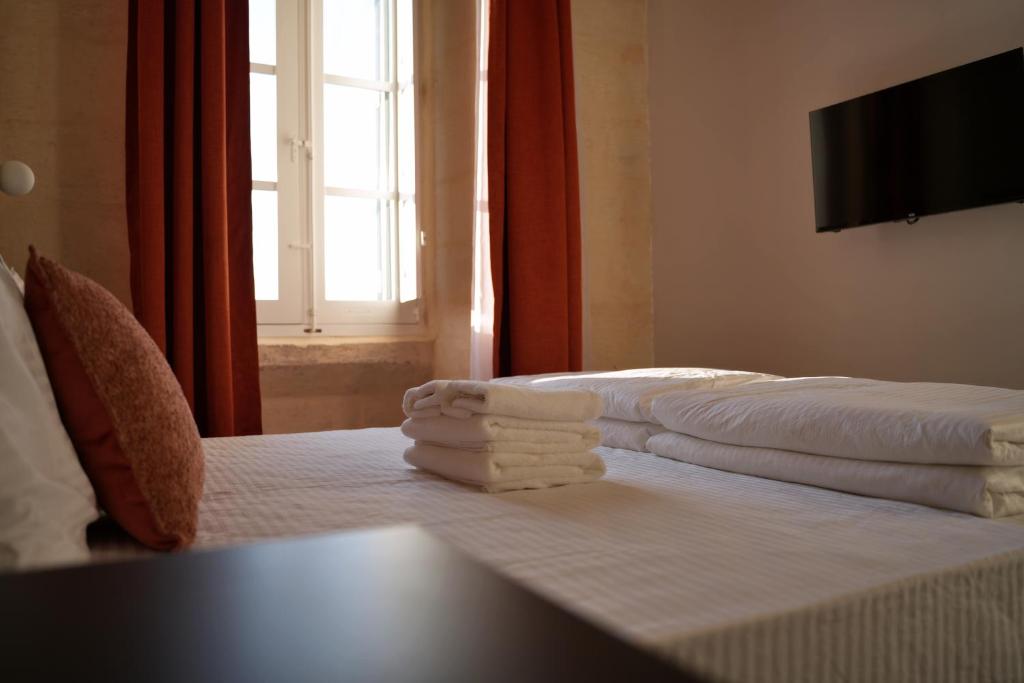 Grand Terrace 4 by Vallettastay