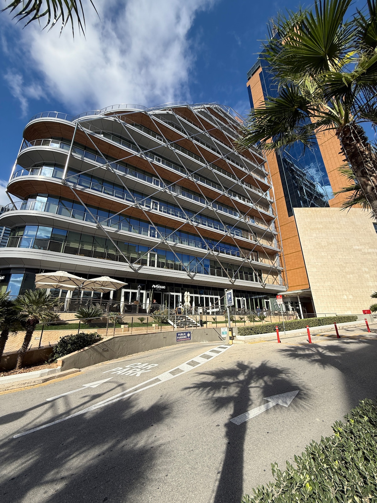 1BR St. Julian’s | Marina, Restaurants & Nightlife