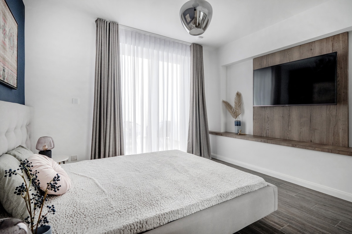 Million Sunsets Luxury Apartment 1