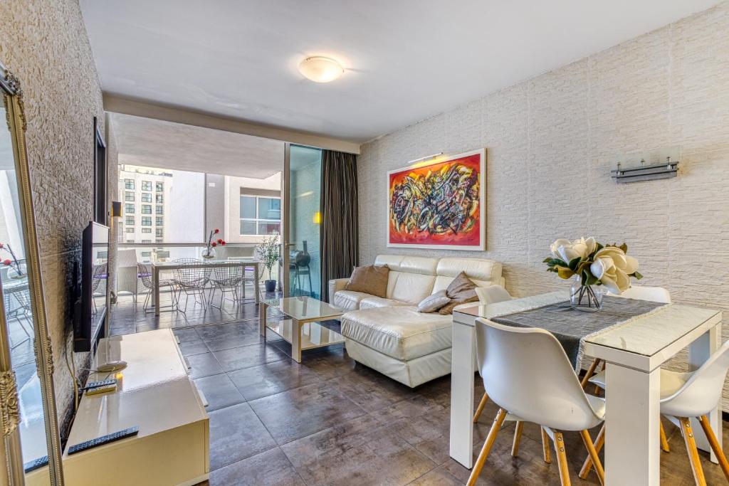 St Julians Apartment 501 Near Beach and Paceville