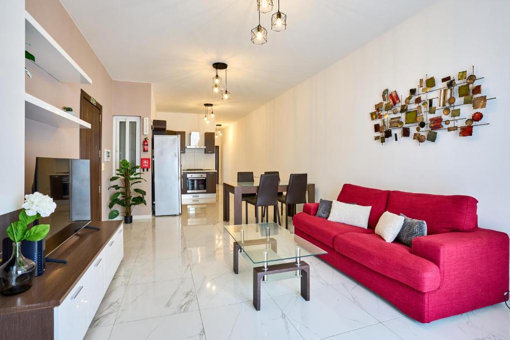 Modern Sea Side 2 Bedroom in the Heart of Qawra