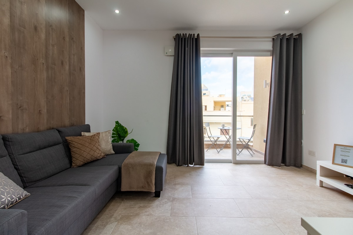 Spacious 1-Bed Apartment | Sandstone 17