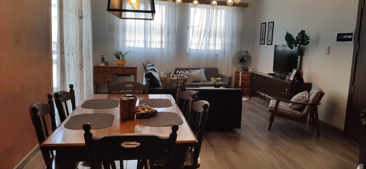 REBAK PLACE- 3 bed apt, bright & charming