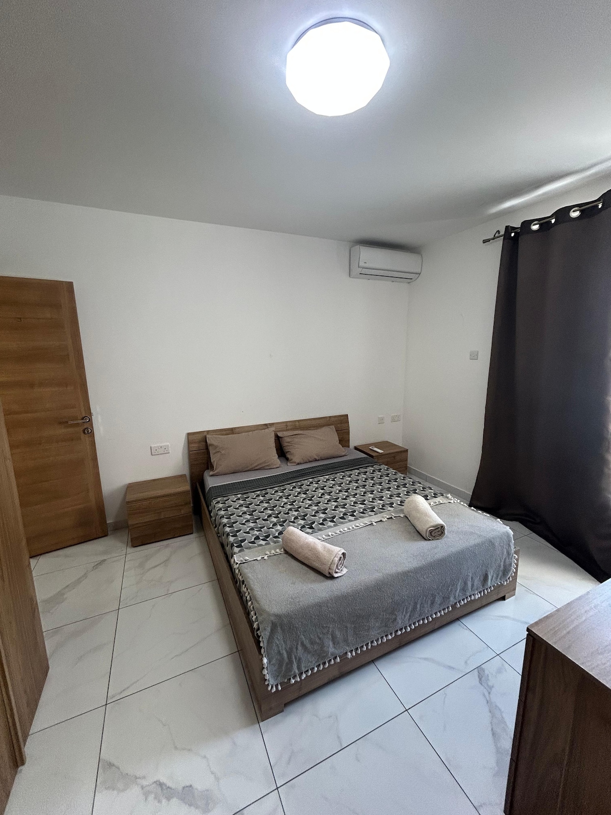 Balluta Private Balcony En Suite Room 5