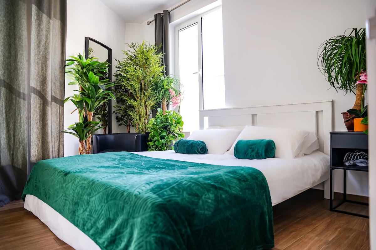 Check In 12pm Check Out 10am Rituals & Massage 401