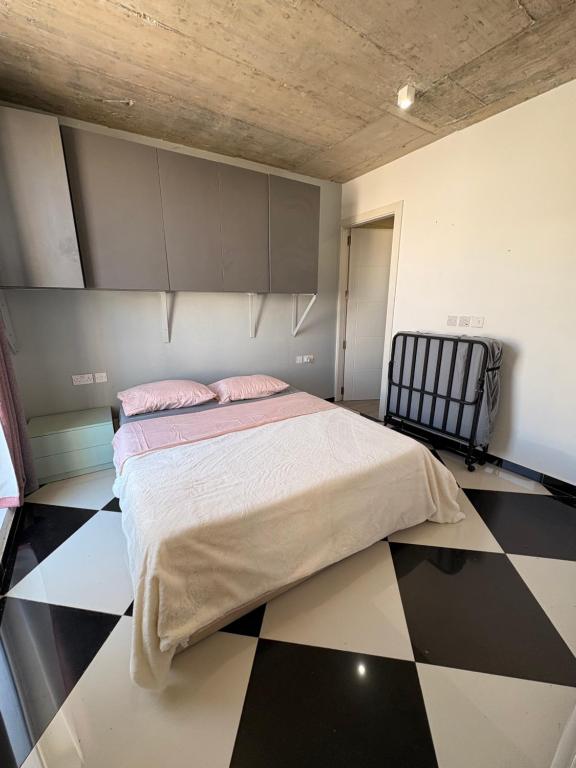 Paceville - Penthouse - HOT TUB & SEA VIEW ROOF