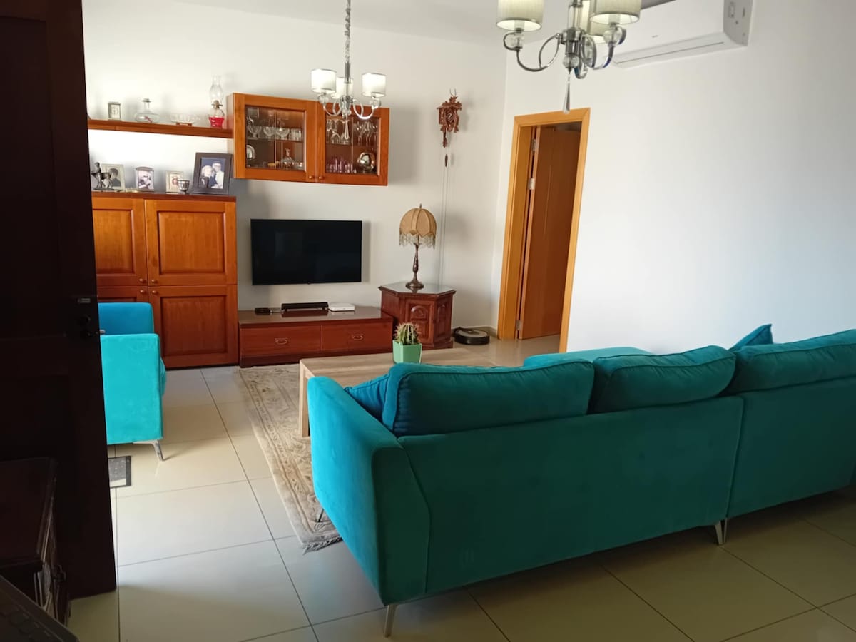 Bright & Airy room in Penthouse