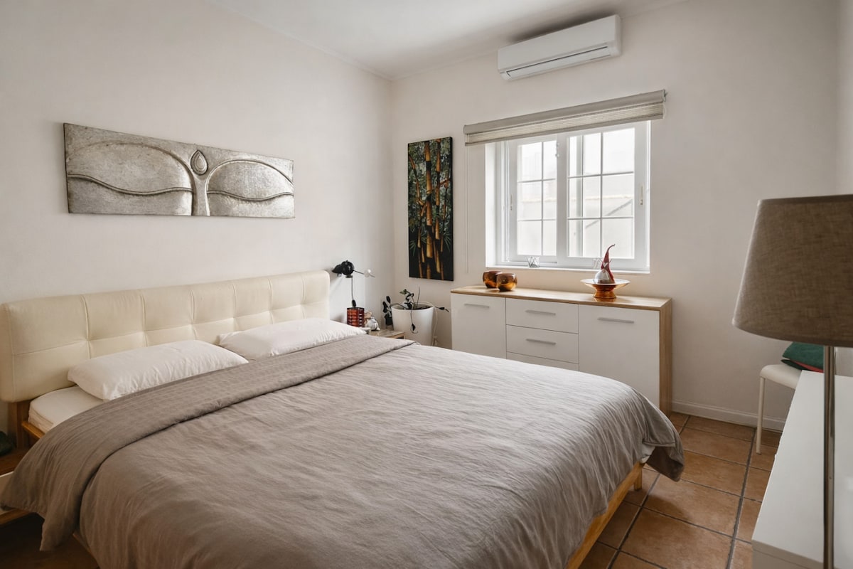 Private Room in Fgura | Easy Airport Access