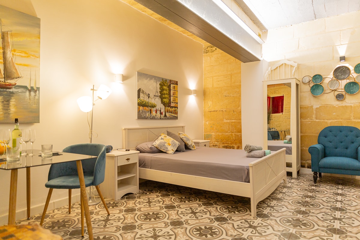 Valletta Central Maisonette