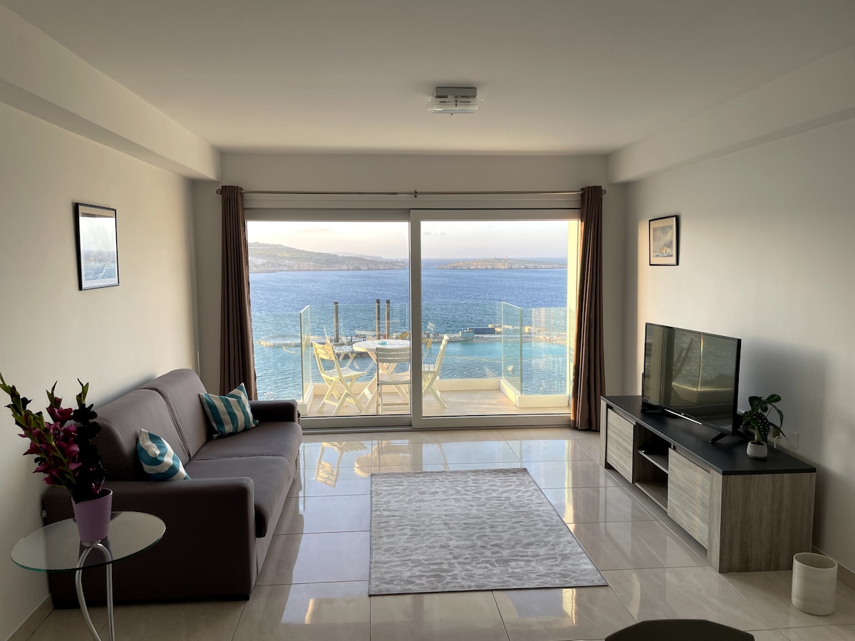 Stunning Sea View Apartment