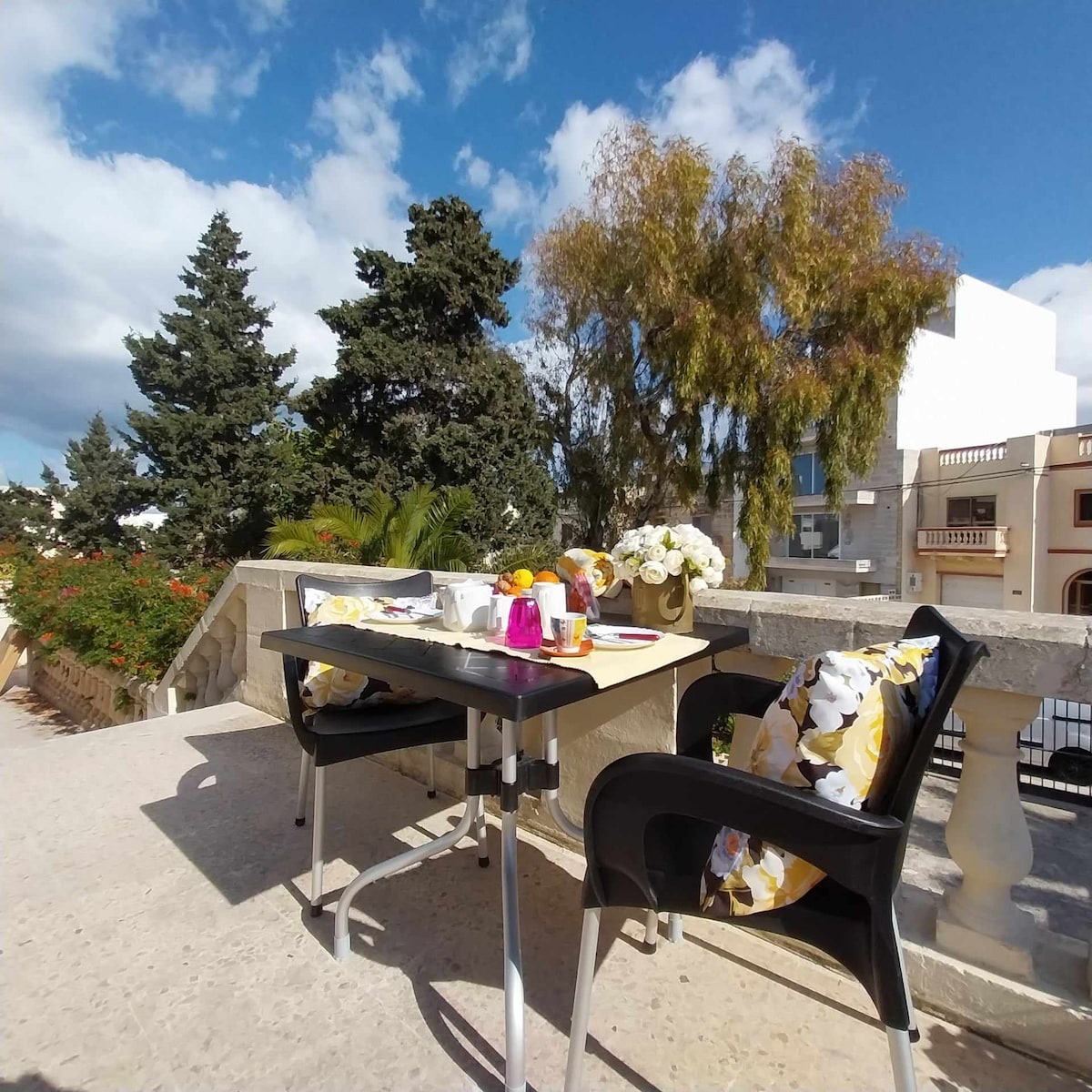 Sun Terraced Apartment with Wi-Fi AC Washer & BBQ