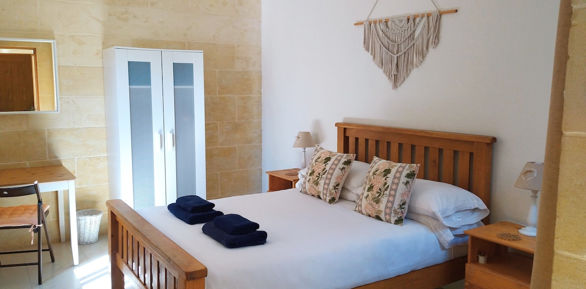 Penthouse Qala Prywatny pokój dwuosobowy, łazienka, klimatyzacja