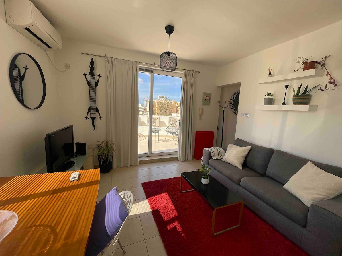 Spacious, Bright Penthouse in the Heart of Sliema