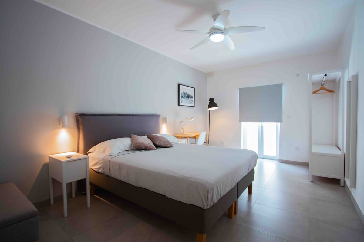 The Three Trees Apt 1B