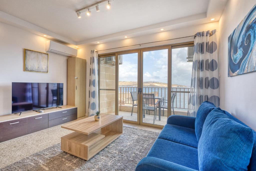 5th floor Seafront Apartment