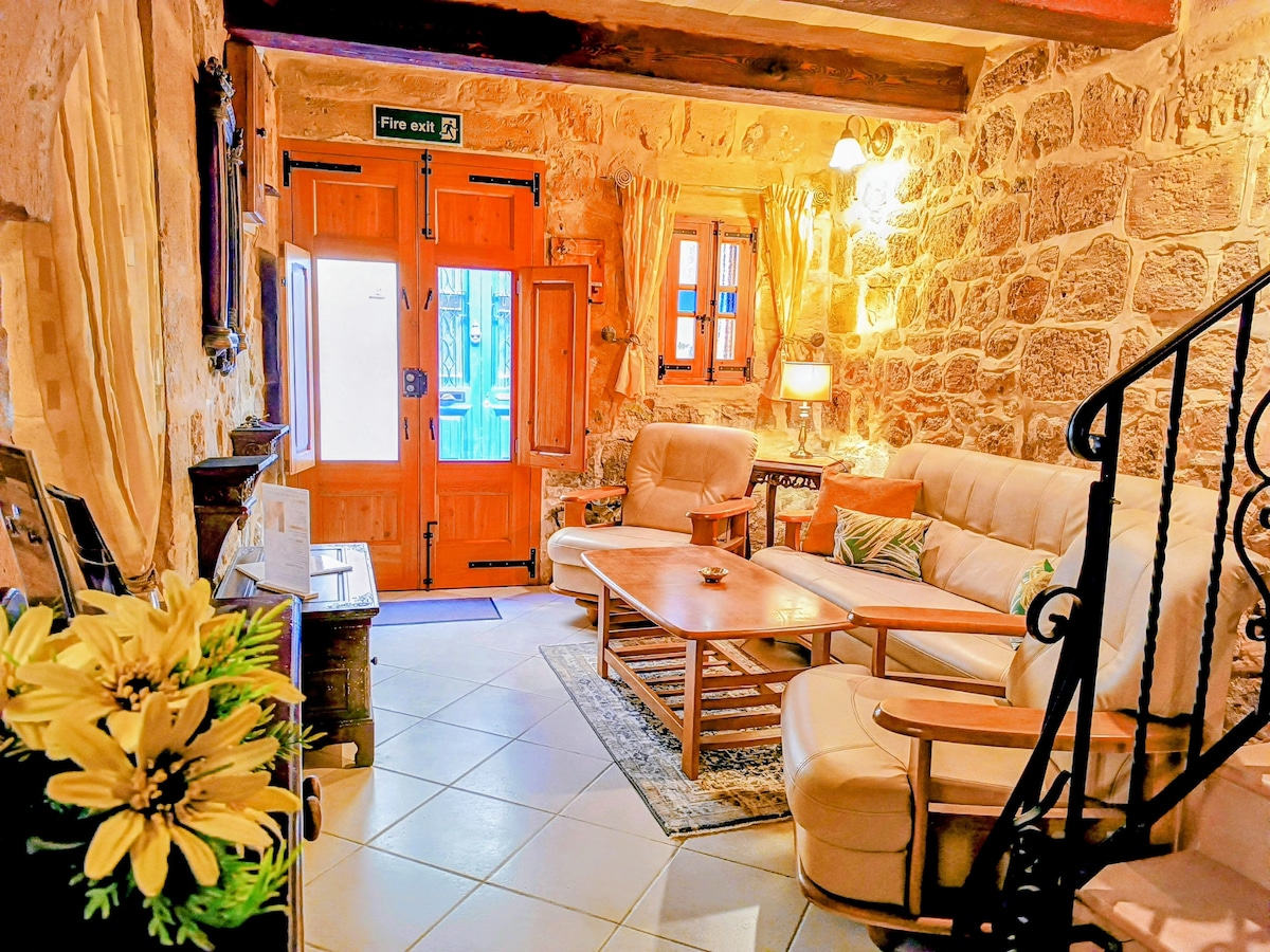 Mdina Gate Retreat- A charming house of character