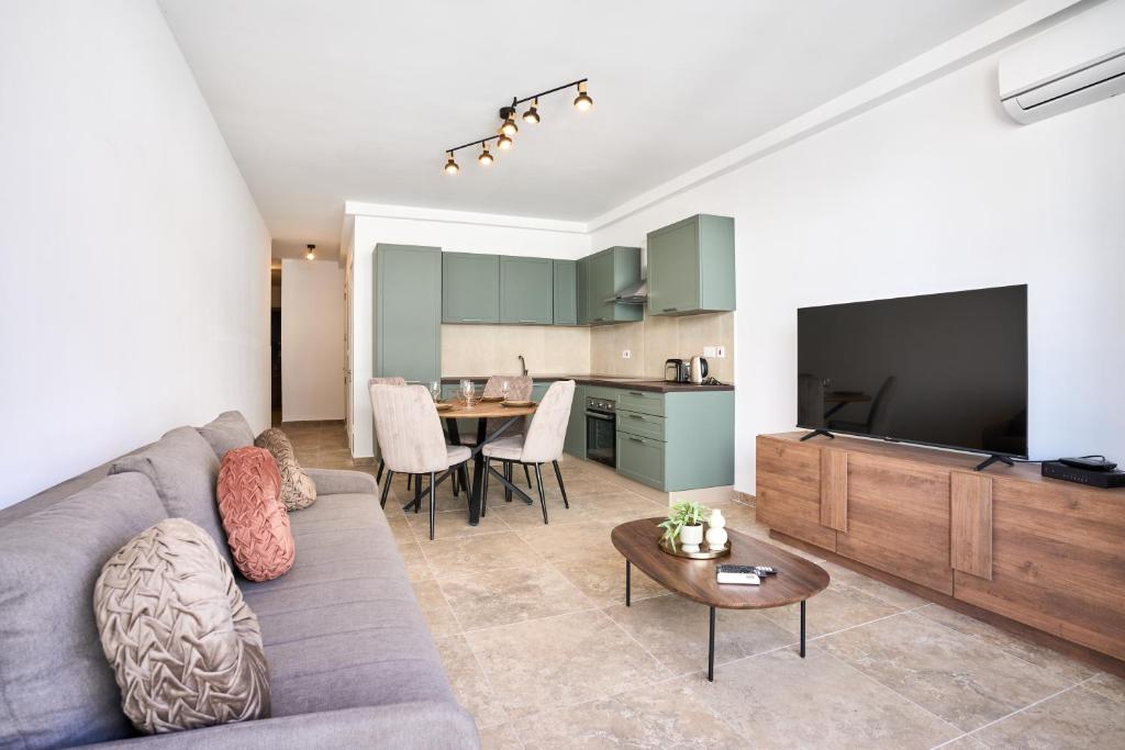 Charming New Modern 1 Bedroom Apartment in Swieqi