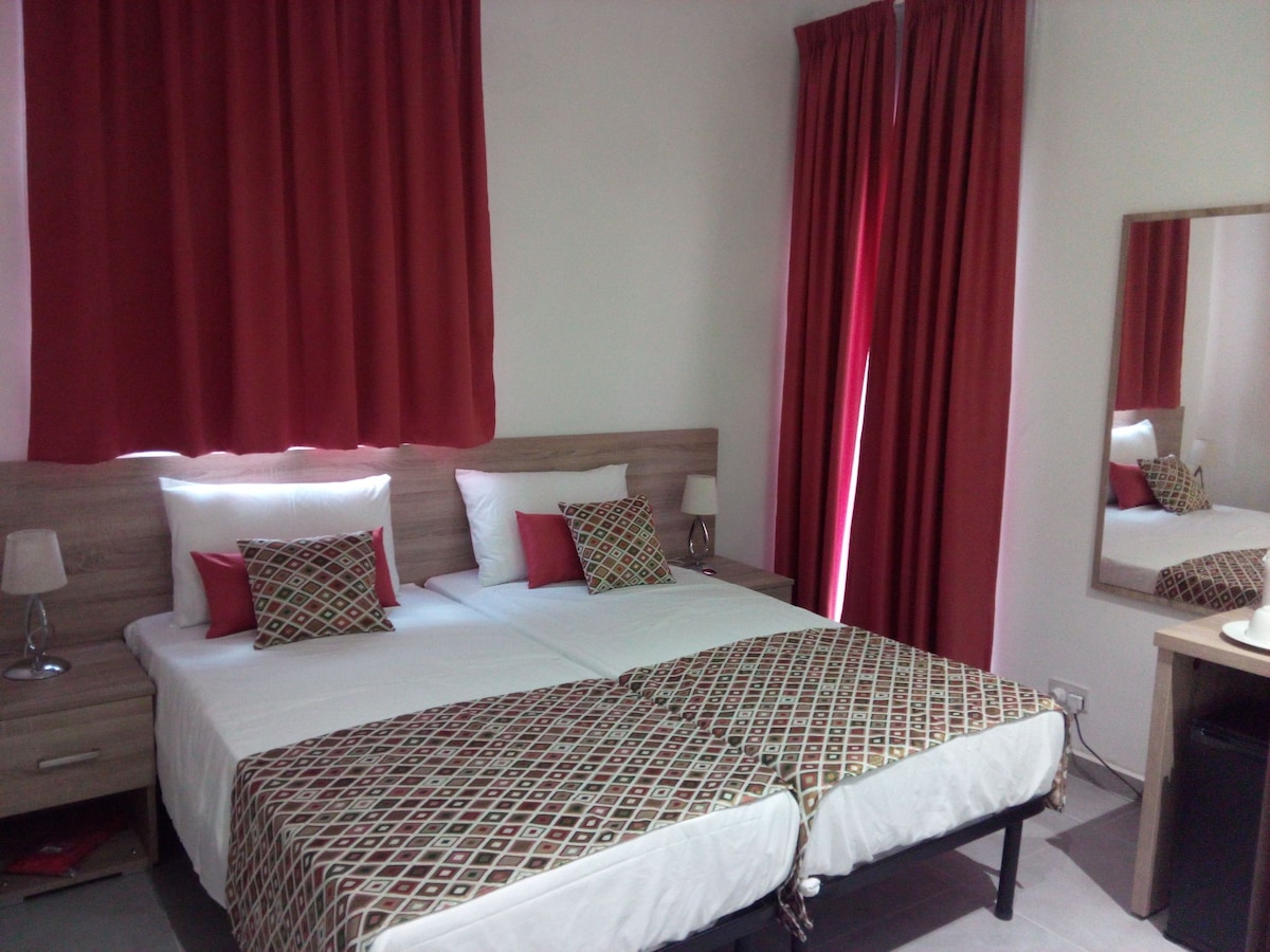 Central cosy & comfy place across the sea (Rm 7)