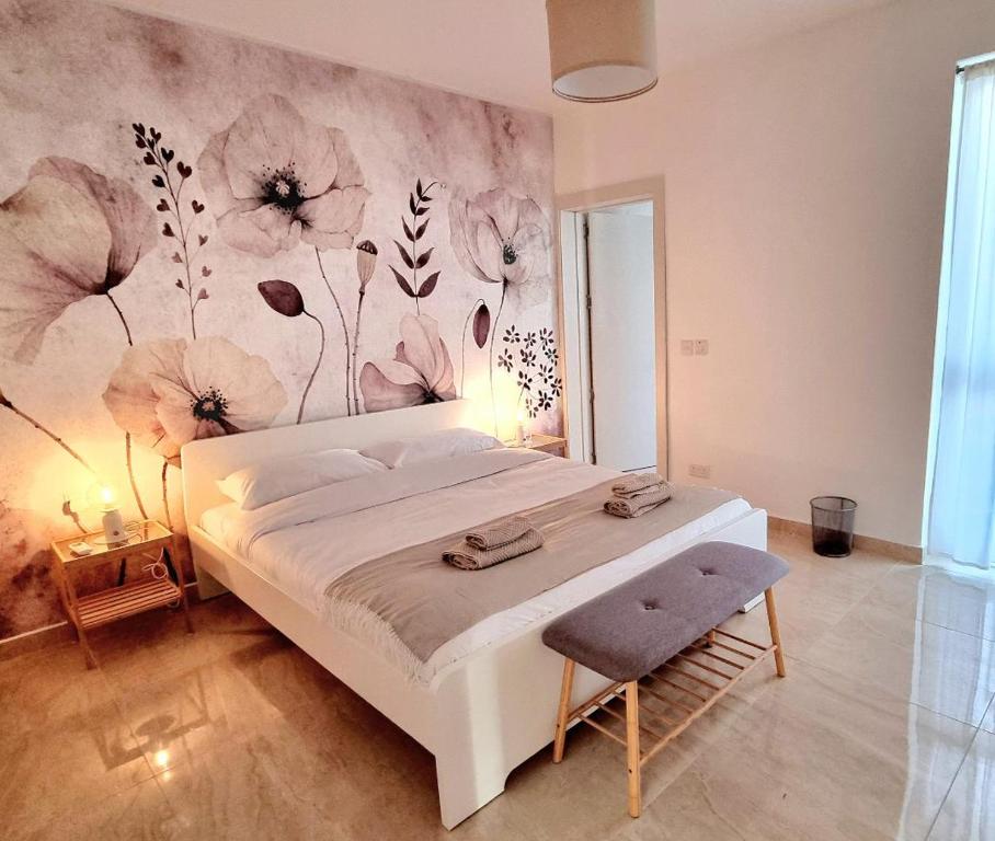 Lovely 2 bed 3 bath, fully equipped, near promenad