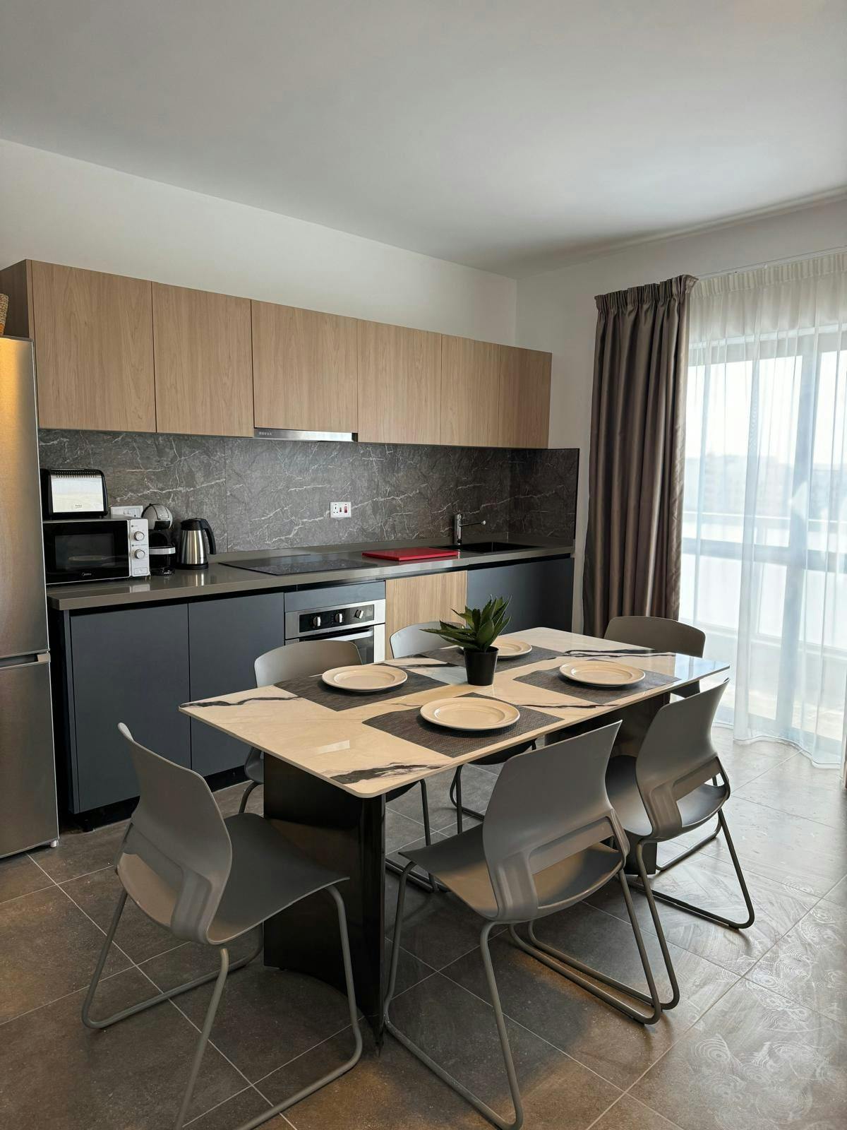 Comfort Stay 2BR With Terrace – by HostMT