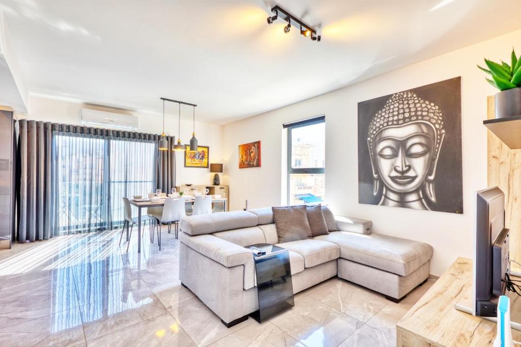 Luxury Apt Swieqi - Adults and Families ONLY
