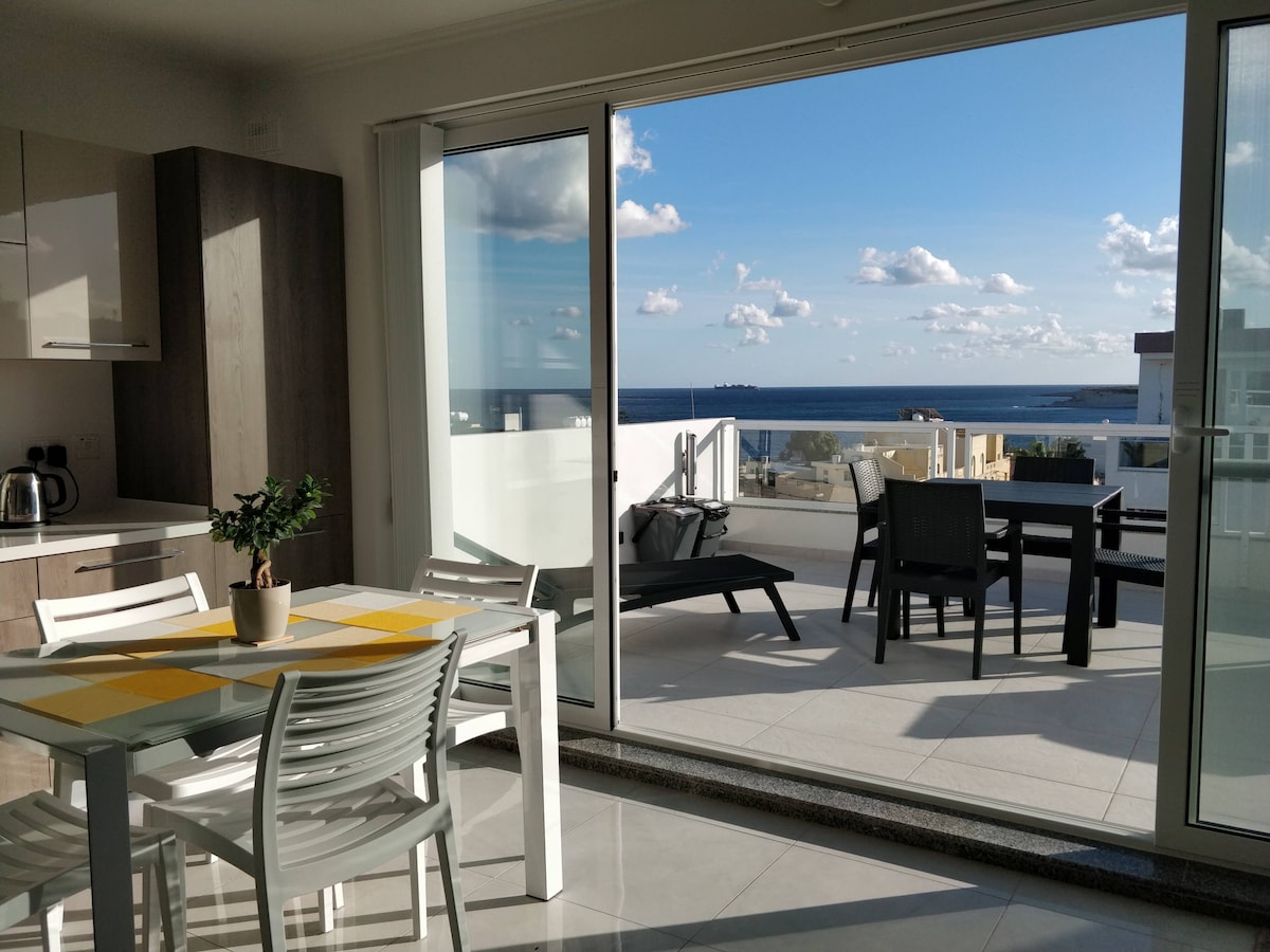 Sea View Penthouse with large terrace Irom1-1