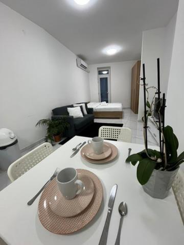 Bayview Baluta Studio 03