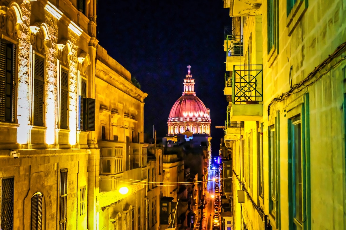 Stories of the Strange in Valletta - Walking Tour
