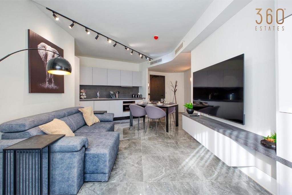 The Official Mercury Suite High end suite and WIFI by 360 Estates