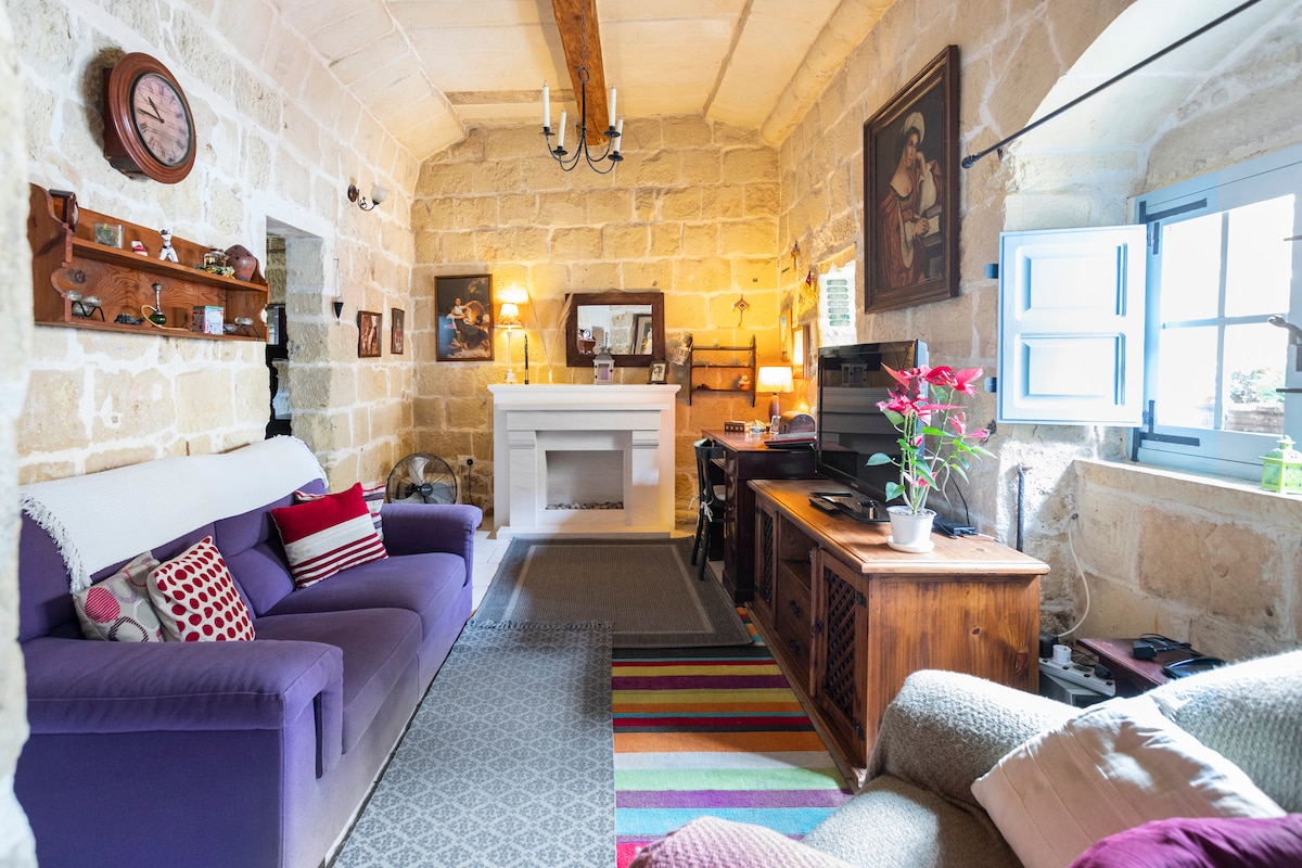 Double room in charming farmhouse - (Room 2)