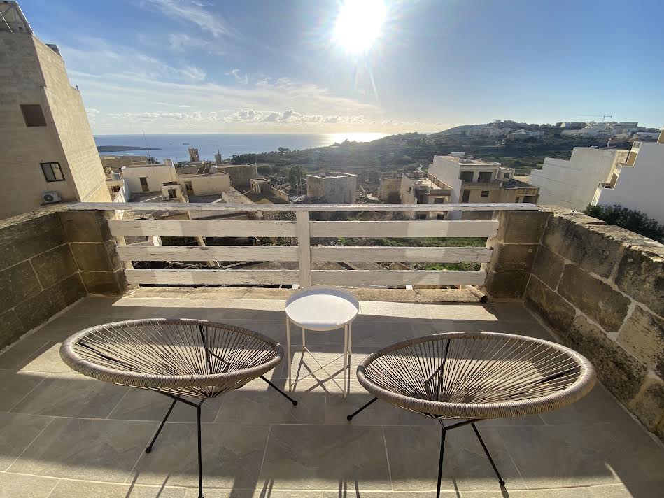 Urocza 500-letnia Farma przy Błękitnej Lagunie