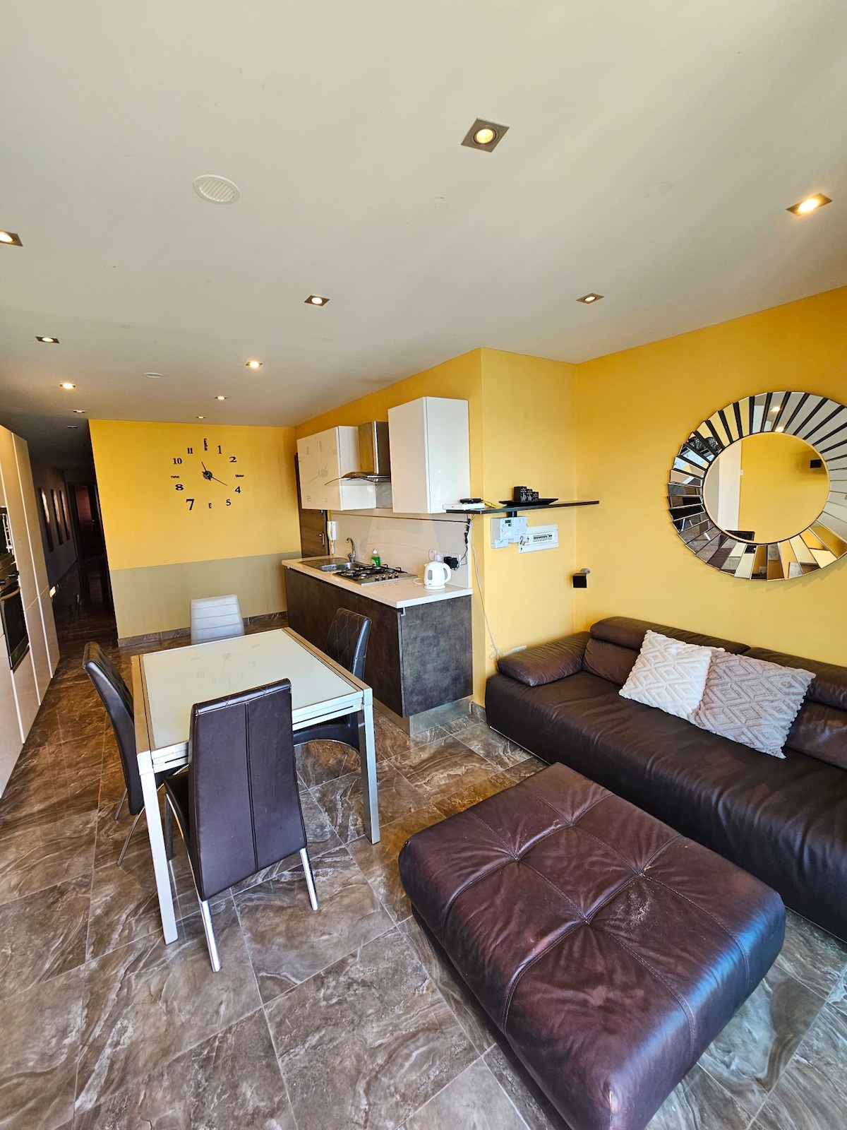 Room with Balcony in the Center of St. Julian’s