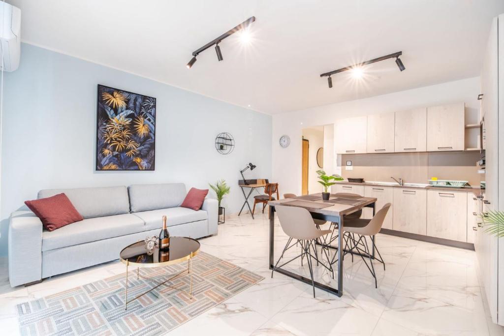 Stylish 2BR Escape in St Julians by Buena Vista