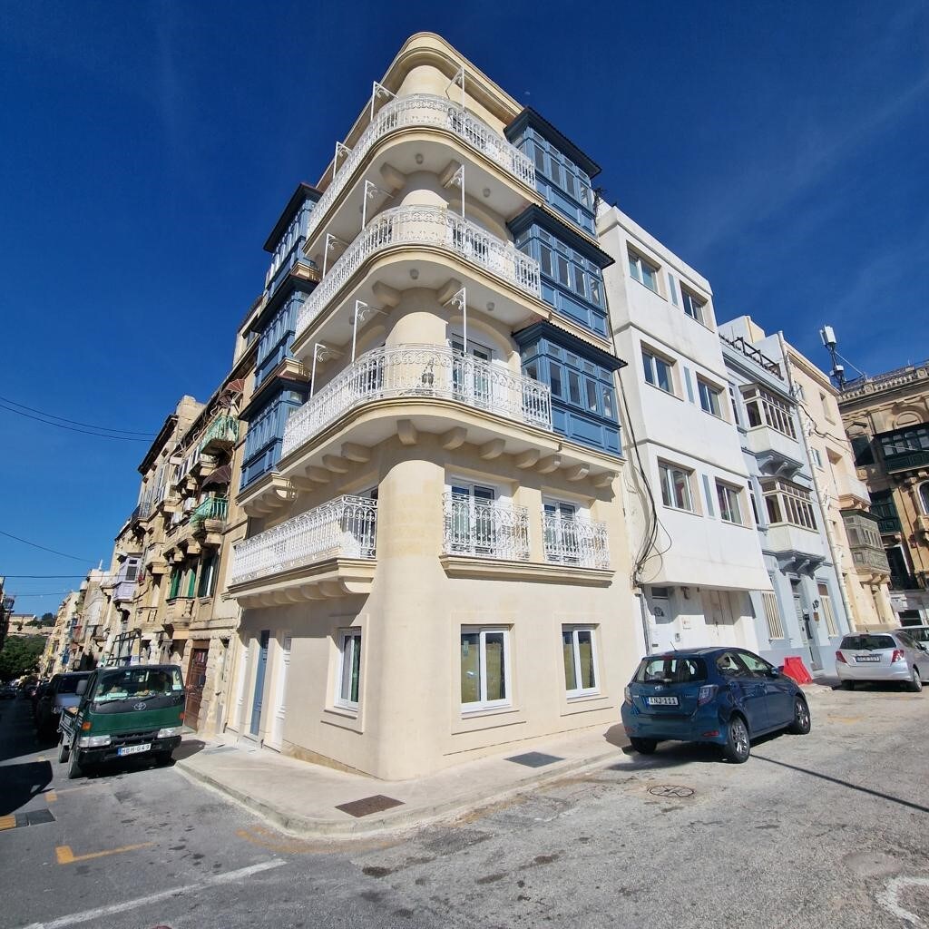 Knight's View Floriana - Flat 2