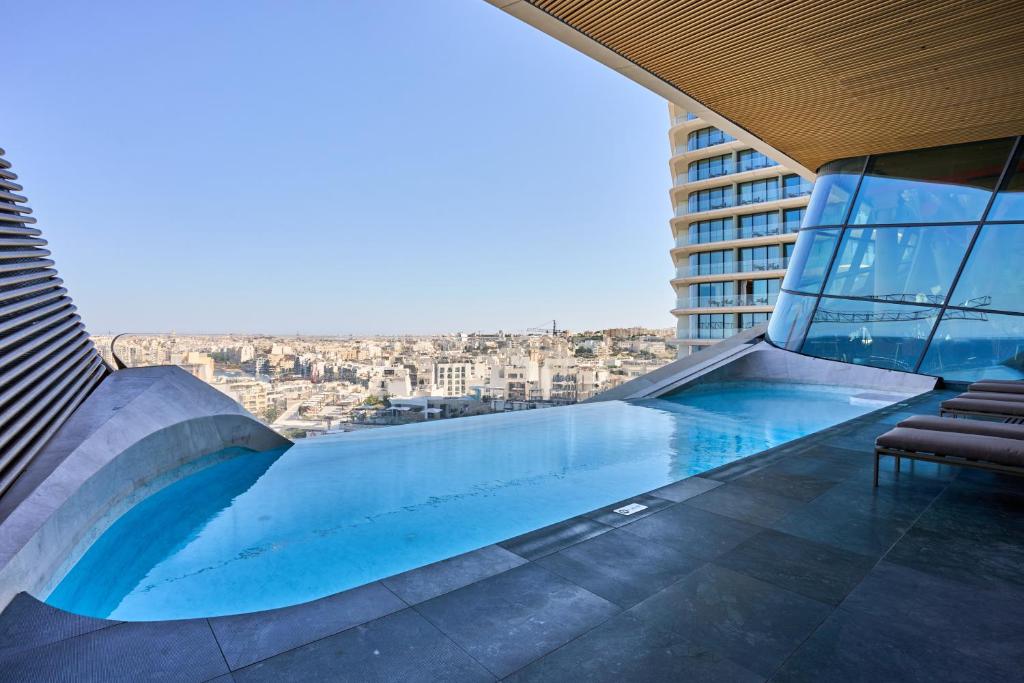 Luxurious Level 26 Getaway