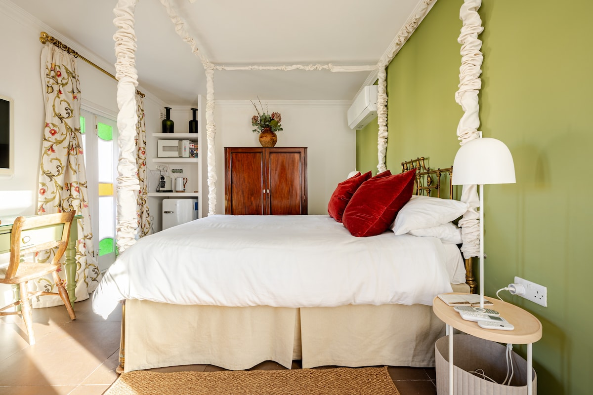 Studio in Luxurious Maltese Townhouse