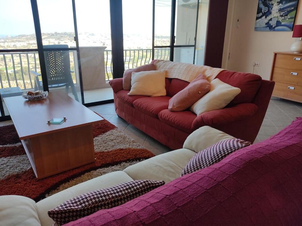 Lovely 3-bedroom apartment with stunning views