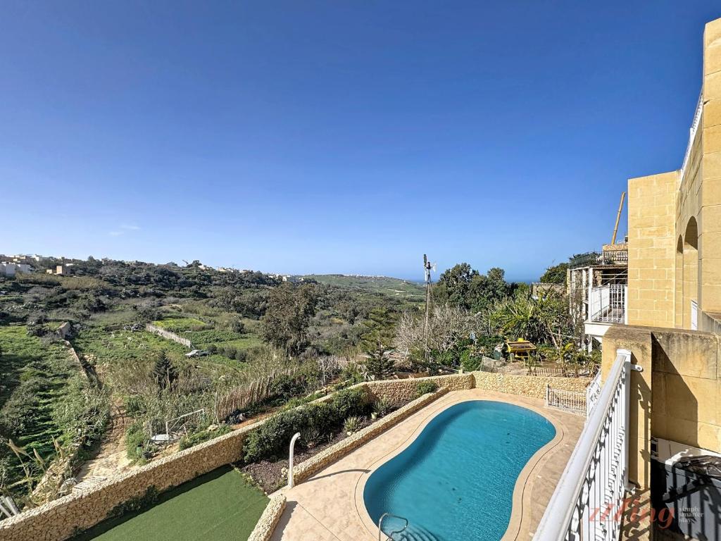 Gozo - Apartment with Stunning Views & Shared Pool