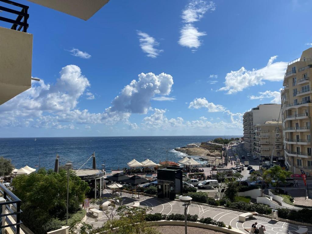 Brand New Seafront Apartment