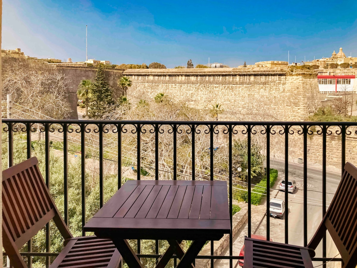 Grand Harbour View Lookout