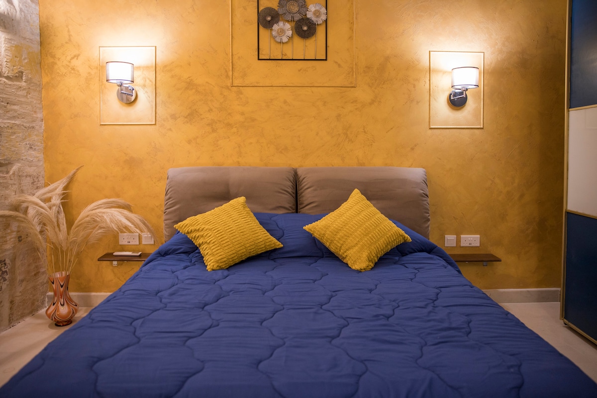 House of character studio