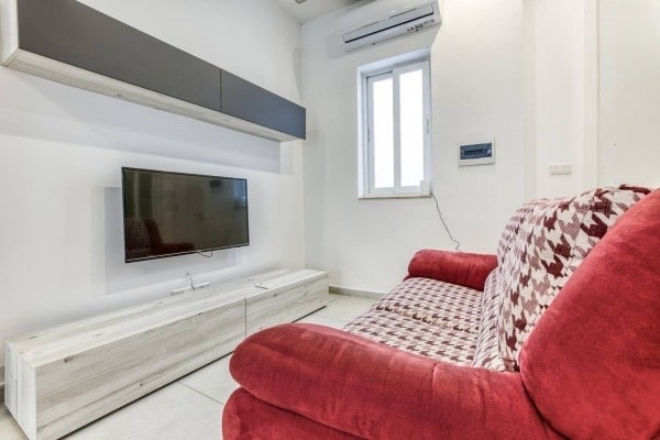 FiftyNine Charming Apt in the Heart of Floriana, A
