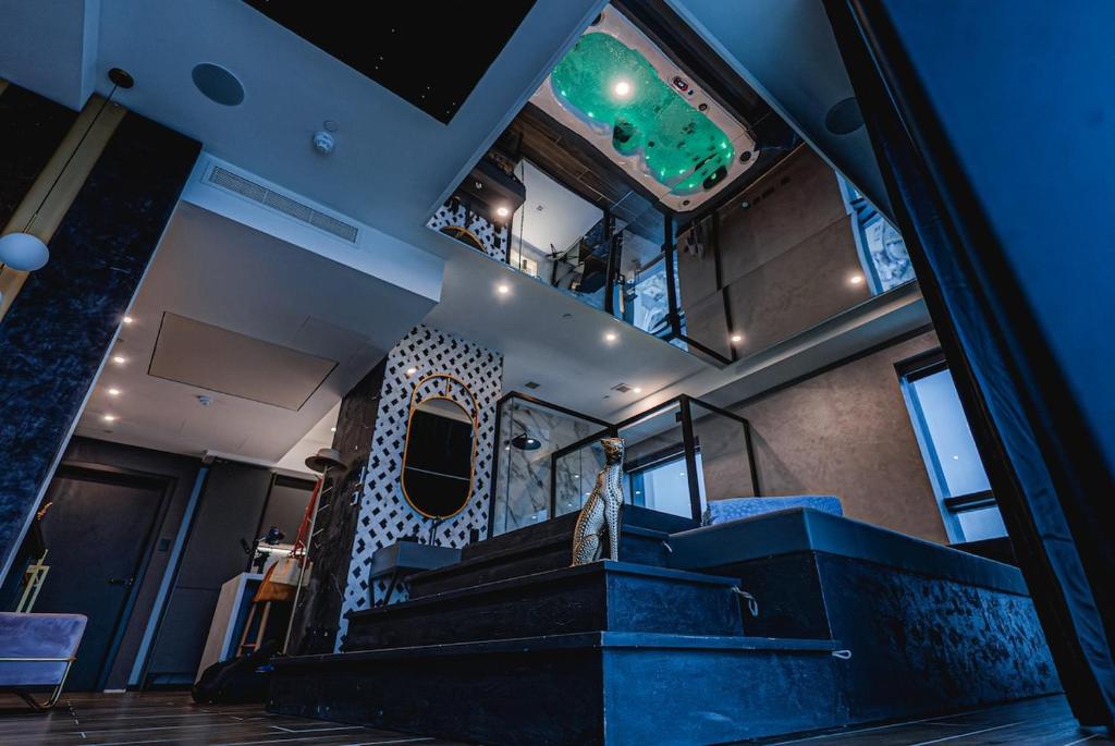 2401 at Mercury by AURA