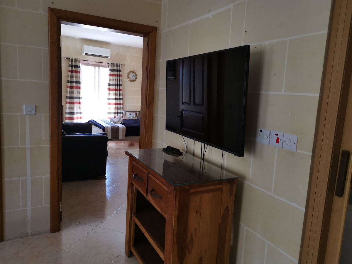 Victoria Gozo flat,2 bed, 2 bathrooms, 2 balconies