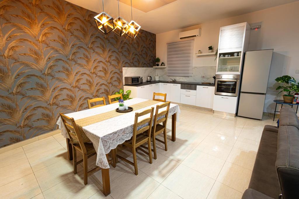 Beautiful 2BR Apartment in the Heart of San Ġwann