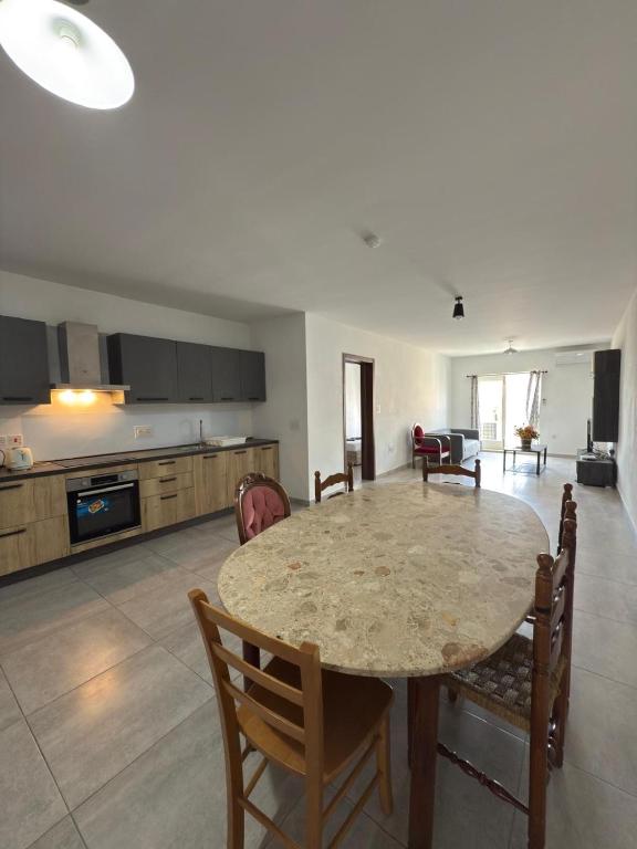 4-Bedroom Apartment in Pietà P9