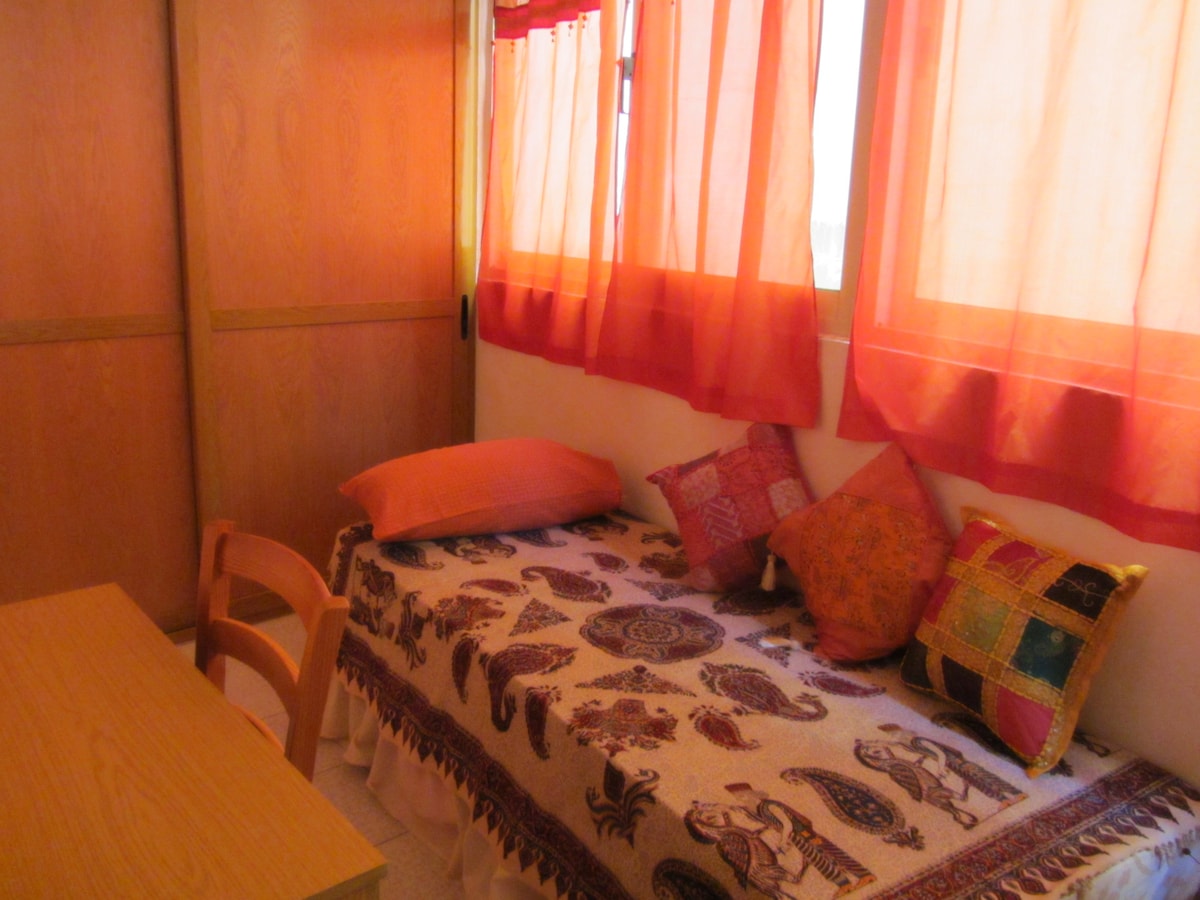 Budget prices!  Females only accomodation.