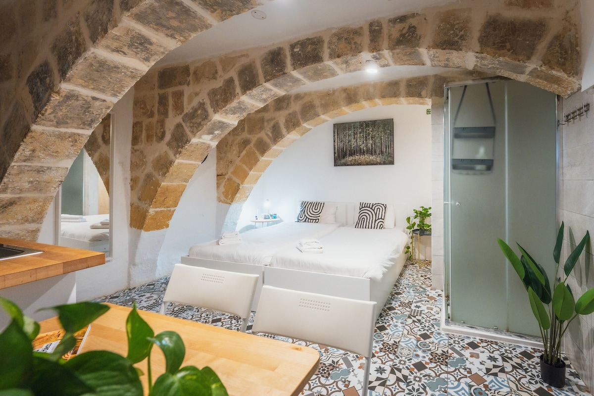 Cosy 1-Bedroom in Historical Valletta by SF Homes